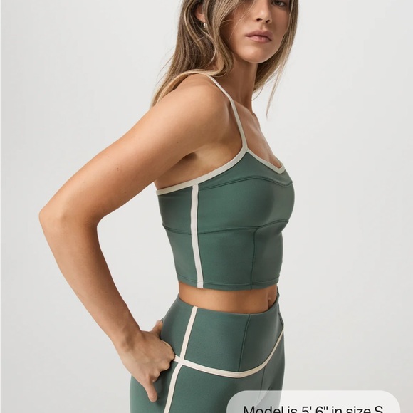 Vuori Forest Green Cropped Tank with White Trim - Picture 4 of 6